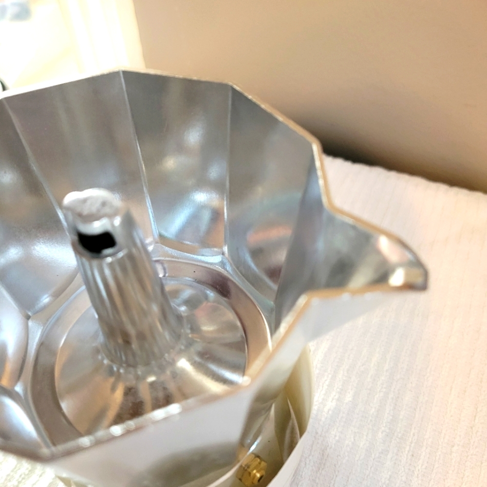 Espresso Maker - Picture 2 of 4